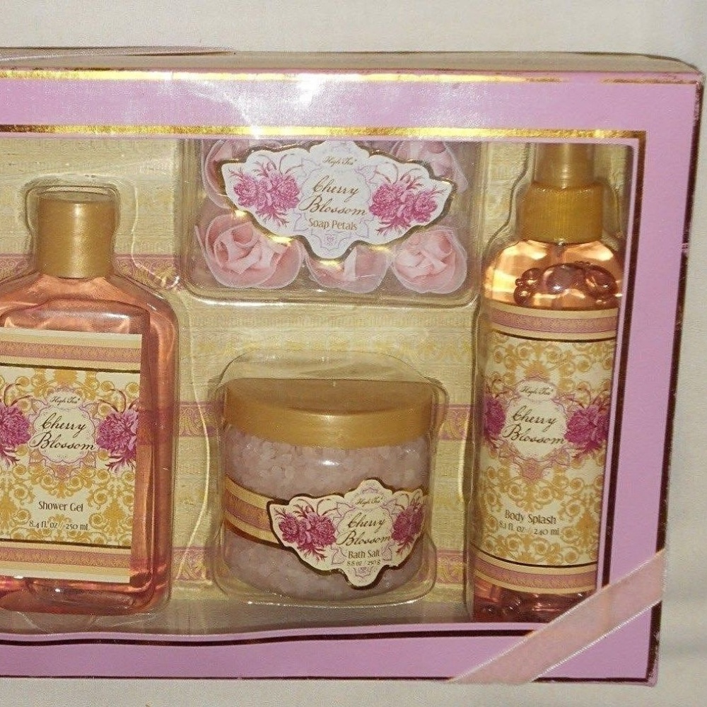 Beautiful Rare 5 Piece Cherry Blossom Gift Set - Picture 4 of 5